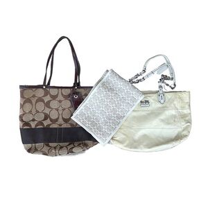 Lot of 3 Coach Accessories 2x Purse and 1x Signature Print Scarf
